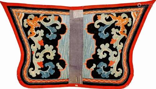 Tibetan Shigatse Makden 'Saddle' (Bat Design),
