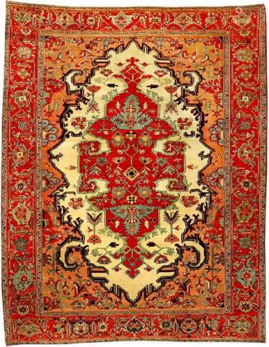 Important Fine Ivory Ground Heriz 'Serapi' Carpet