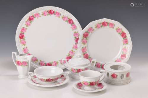 Dinner- and coffee set