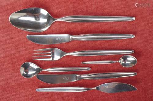 extensive cutlery