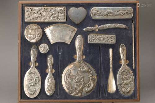 14 parts silver bathroom set