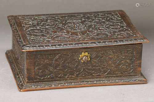 lidded box