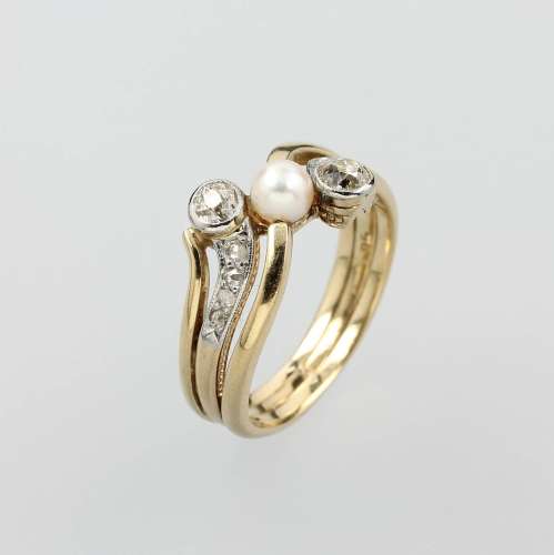 14 kt gold ring with pearls and diamonds