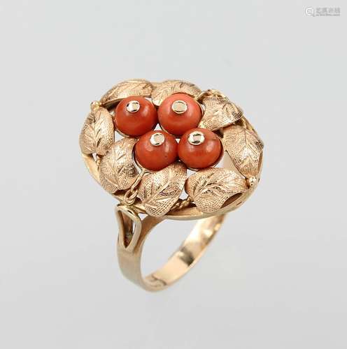 Ring with corals