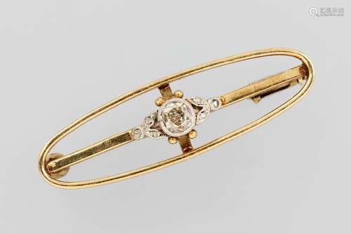 Brooch with diamonds