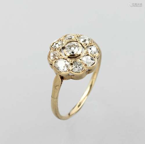 14 kt gold ring with diamonds