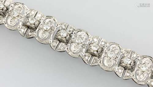 Platinum Art-Deco bracelet with diamonds