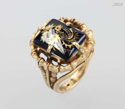 14 kt gold ring with Meissen-porcelain inlay