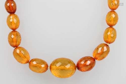 Chain made of amber approx. 1930s