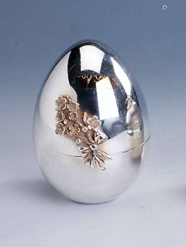 Bonbonniere in the form of an egg