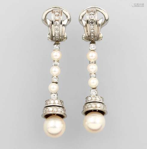 Pair of 18 kt gold earrings with diamonds and pearls