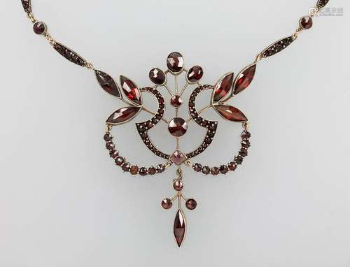 Unusual necklace with garnets