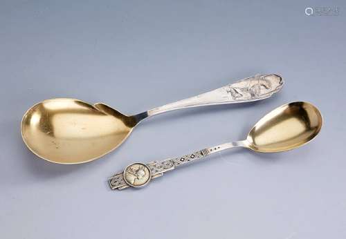 Lot 2 serving spoons