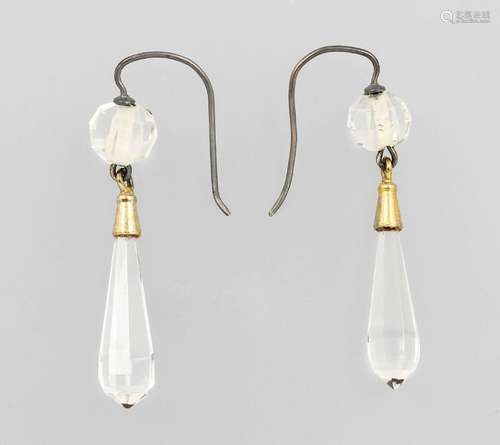 Pair of earrings with rock crystal