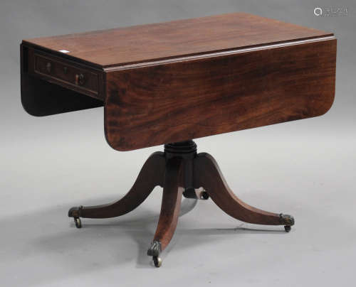 A late George III mahogany Pembroke table