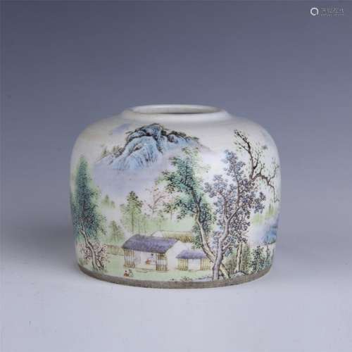 CHINESE PORCELAIN FAMILLE ROSE WATE POT