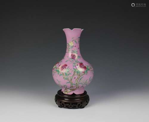 CHINESE PORCELAIN FAMILLE ROSE PEACH VASE