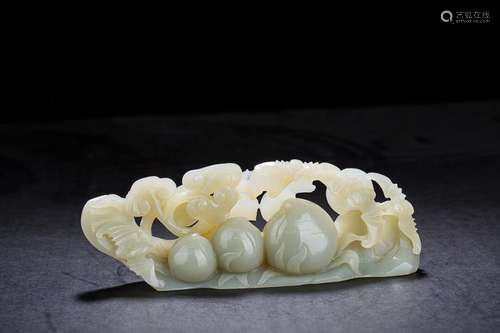 CHINESE CELADON JADE BAT AND PEACH TABLE ITEM