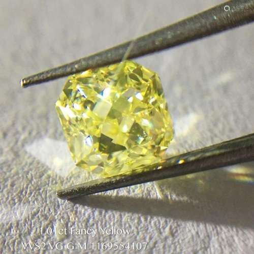 GIA CERTIFICATED 1.01 CT RADIANT SHAPE FANCY YELLOW DIAMOND