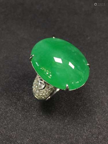 NATURAL JADEITE 18K GOLD DIAMOND RING