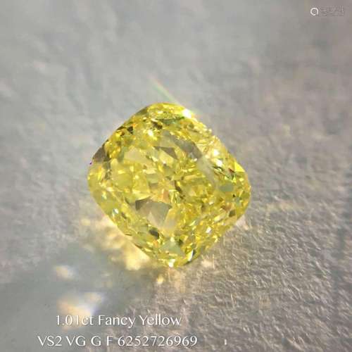 GIA CERTIFICATED 1.01 CT CUSHION SHAPE FANCY YELLOW DIAMOND