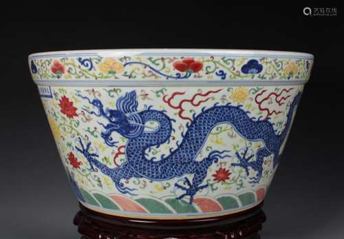 CHINESE PORCELAIN BLUE AND WHITE WUCAI DRAGON FISH BOWL