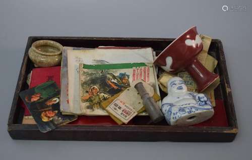 A TRAY OF CHINESE ITEMS PORCELAIN AND BOOKS