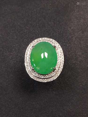 NATURAL JADEITE 18K GOLD DIAMOND RING