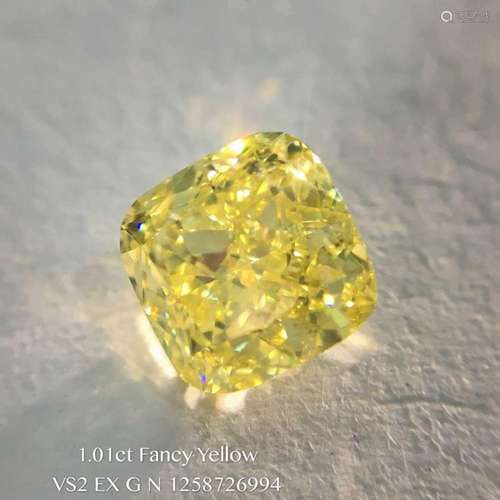 GIA CERTIFICATED 1.01 CT CUSHION SHAPE FANCY YELLOW DIAMOND