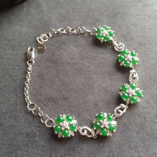 NATURAL JADEITE 18K GOLD DIAMOND BRACELET