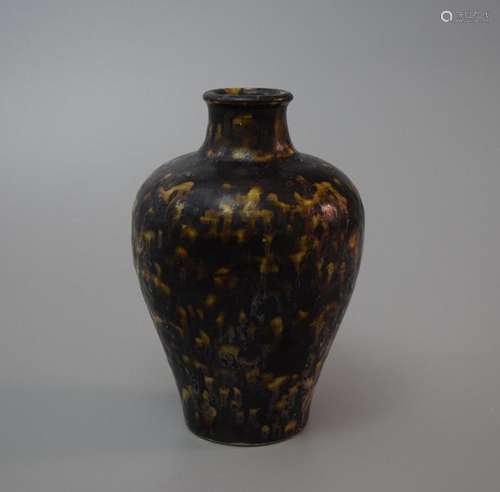 CHINESE PORCELAIN JIZHOUYAO KILN MEIPING VASE