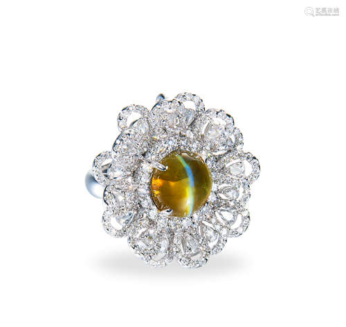 眼线灵活、界线清晰、玻璃光泽、天然“斯里兰卡”珍贵金绿宝石猫眼、钻石戒指