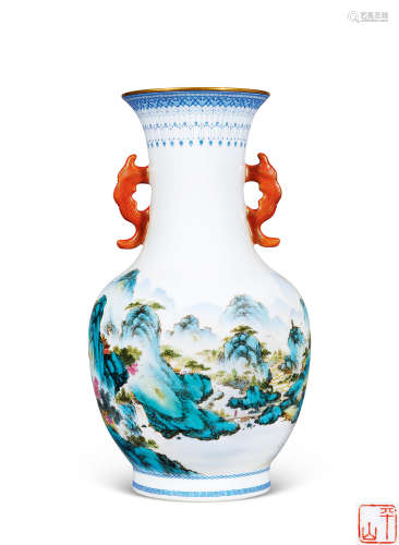1945—1949年 粉彩山水瓶