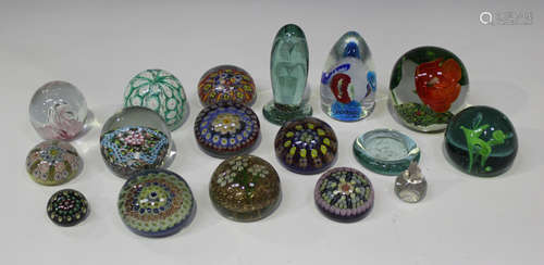 Seventeen assorted glass paperweights