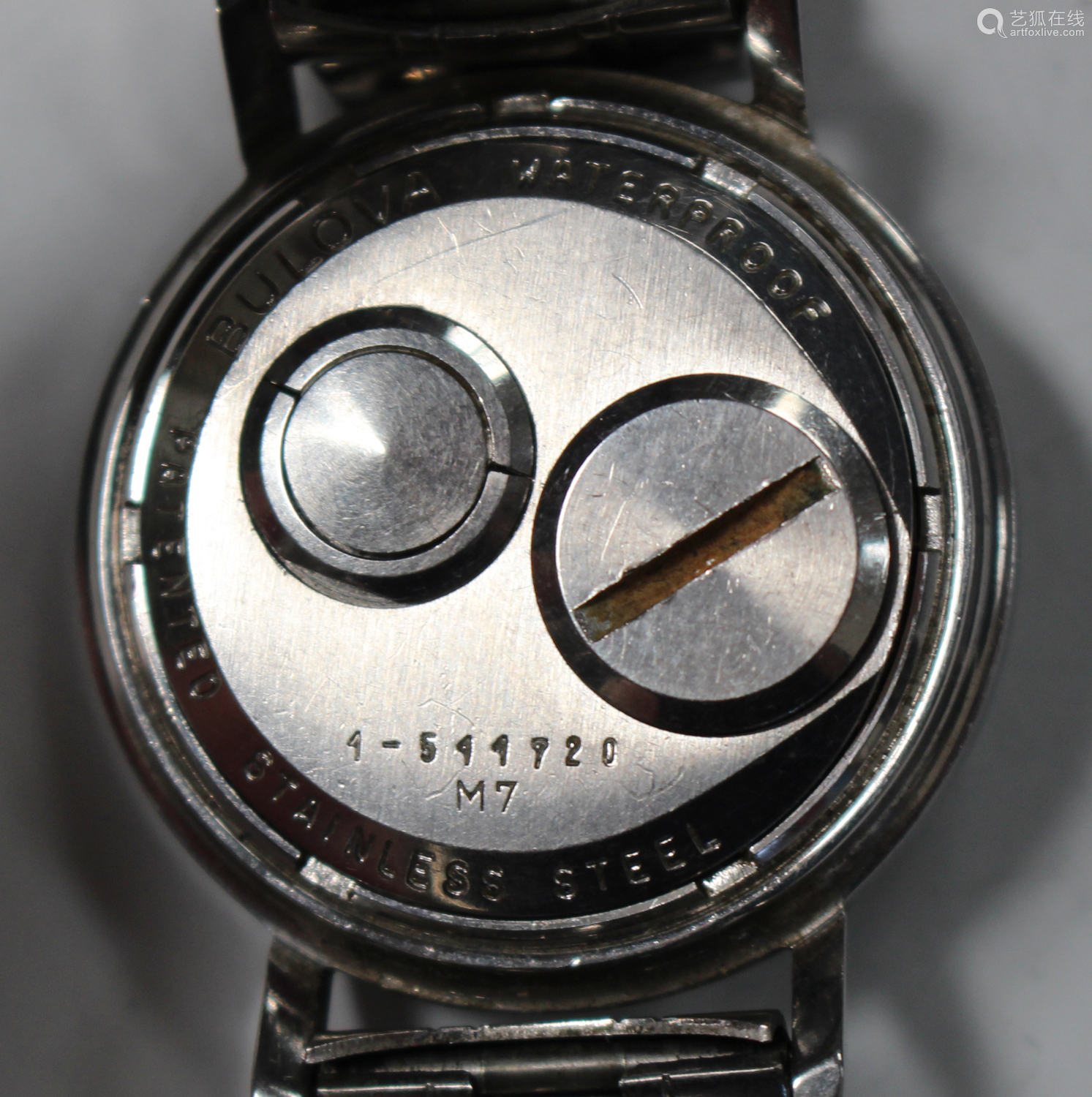 a bulova accutron spaceview steel circular cased gentlemans