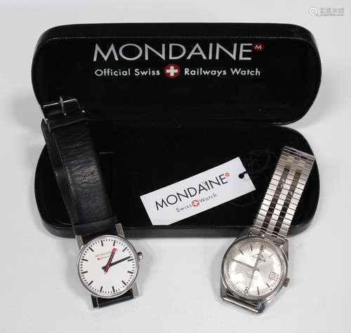 A Mondaine Stop to Go steel circular cased gentleman's wristwatch