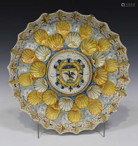 A large Italian maiolica oyster dish