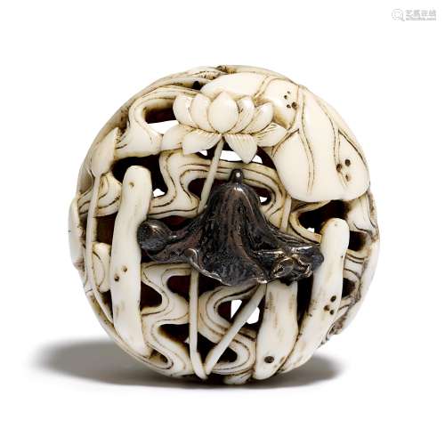 RYUSA MANJU NETSUKE.