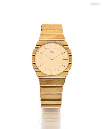Polo, Ref: 7661 C 701 D, 1990's  Piaget. An 18K gold quartz bracelet watch