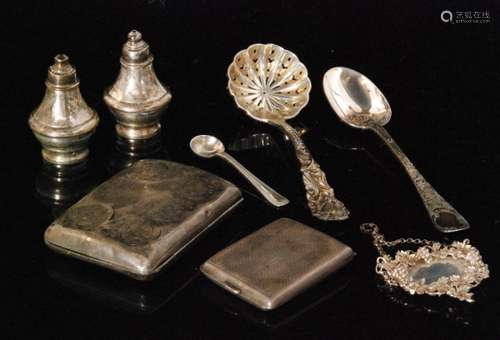 A small parcel lot of assorted hallmarked silver items