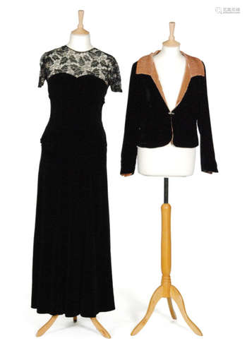 A 1930s ladies vintage full length evening dress