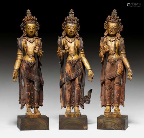 GRUPPE VON DREI MAHABODHISATTVAS.