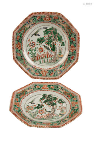 TWO FAMILLE VERTE OCTAGONAL DISHES, QING DYNASTY, 18TH CENTURY