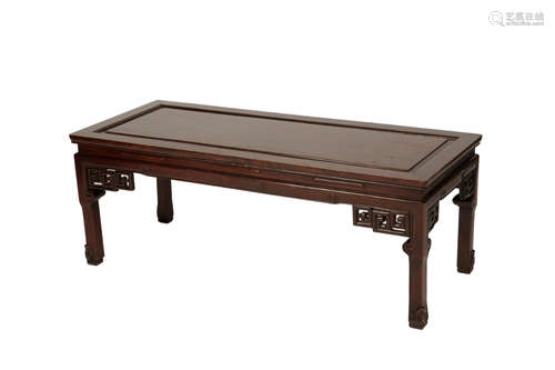 HONGMU KANG TABLE, LATE QING DYNASTY