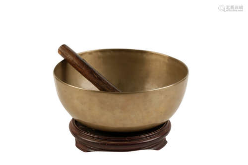 FINE BRONZE 'SINGING' BOWL, TIBET / NEPAL