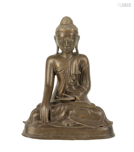 SEATED BRONZE BUDDHA, BURMESE 19TH CENTURY