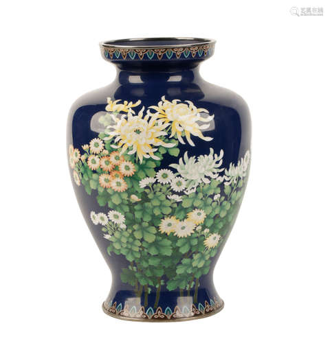 FINE CLOISONNE VASE, MEIJI PERIOD (1869-1912)