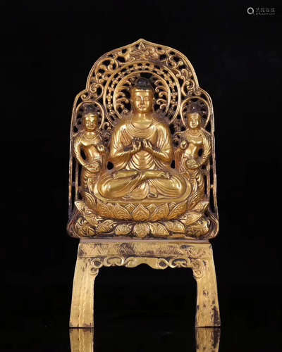 A BRONZE BUDDHA FIGURE