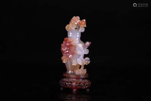 A AGATE PLUM VASE