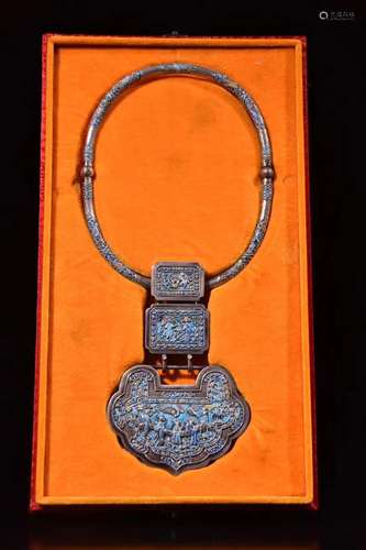 A SILVER CHINESE ANTIQUE STYLE LOCK